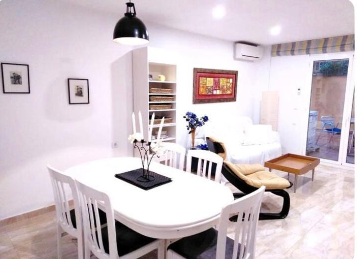 Warm Apartment - Lleida Exterior foto